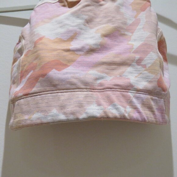 OUTDOOR VOICES Tech Sweat Racerback Sports Bra in Coral Stroke Camo Athleisure - Picture 8 of 13